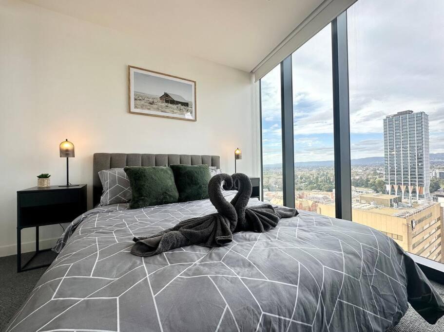 Luxury Top Level 1 Bedroom Apartment With Stunning View In Adelaide Cbd - 1 Minute Walk To Rundle Mall - Free Wifi & Netflix Экстерьер фото